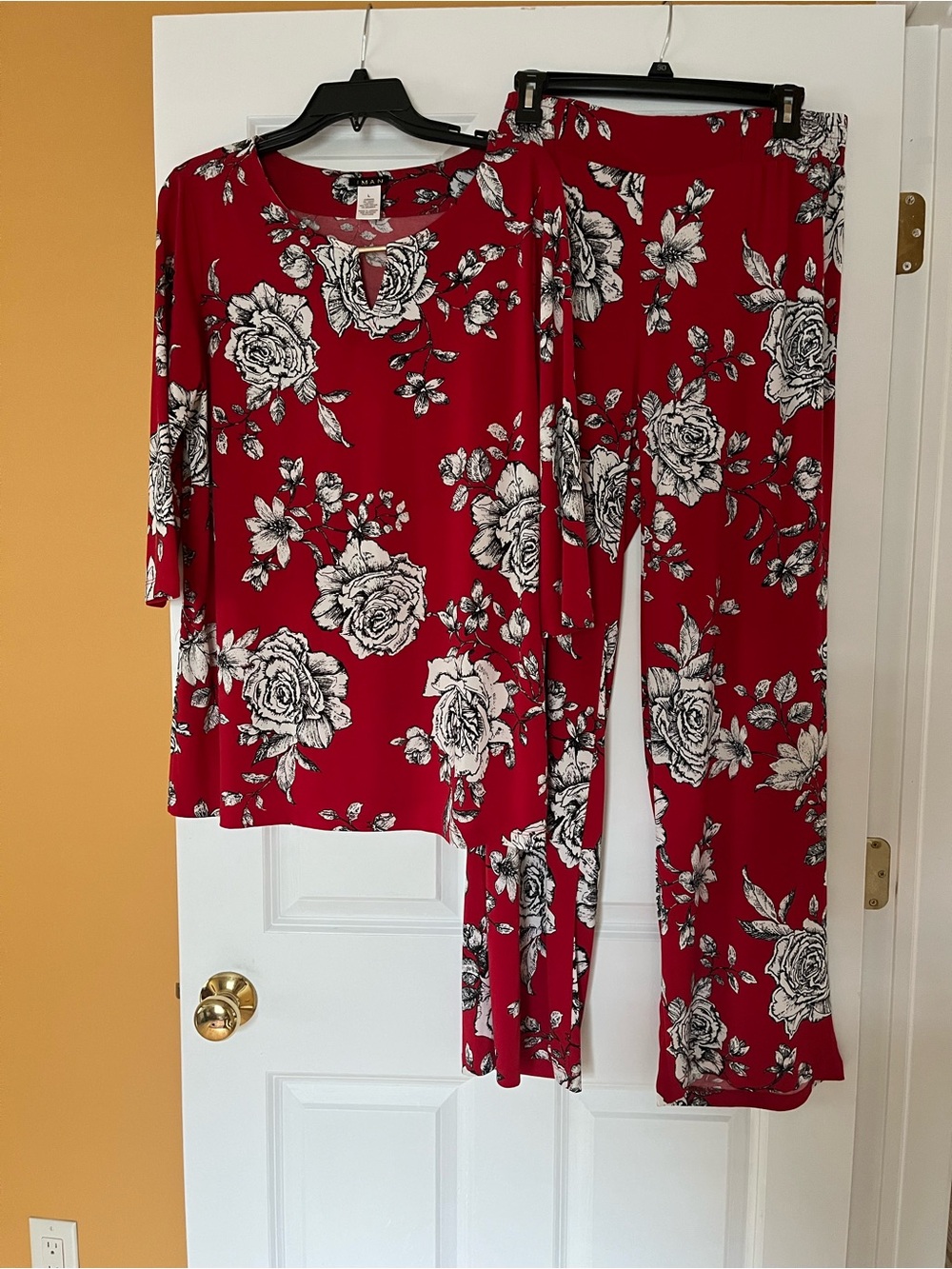 Red Floral Pants Set with Black & White Rose Print